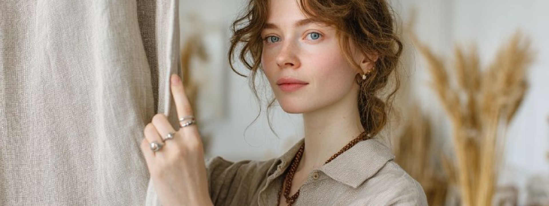 Заказать пошив штор из льна в ателье