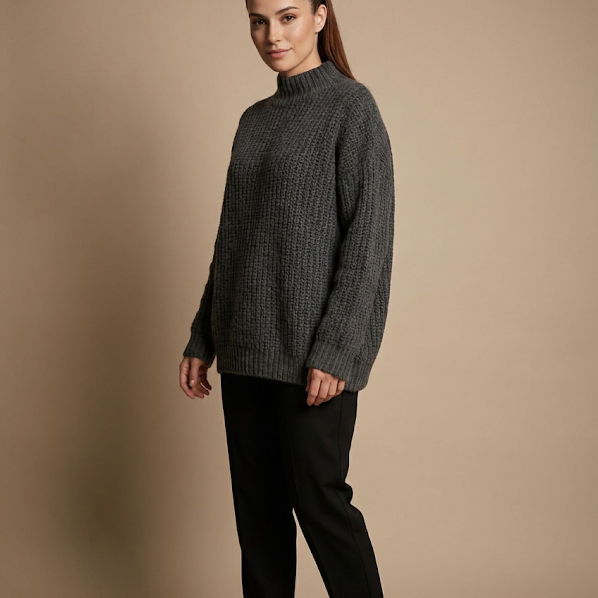 Пуловер женский